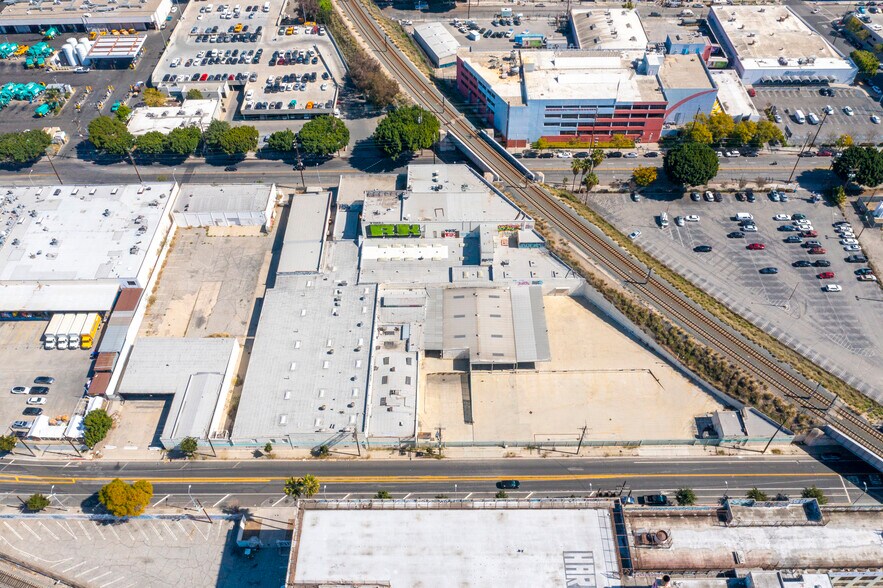 More Photos Of 400 N Avenue 19, Los Angeles Land For Sale