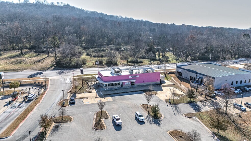 More Photos Of 4280 W Martin Luther King Blvd, Fayetteville Restaurant For Sale