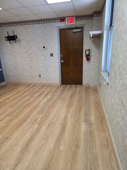 More Photos Of 329 Belleville Ave, Bloomfield Medical For Lease