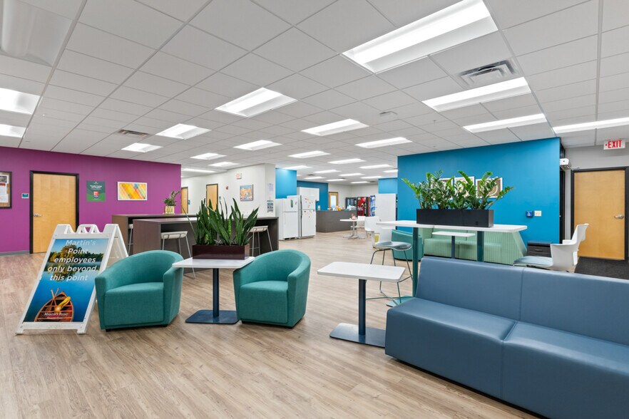More Photos Of 891 Washington Ave, Portland Medical For Lease