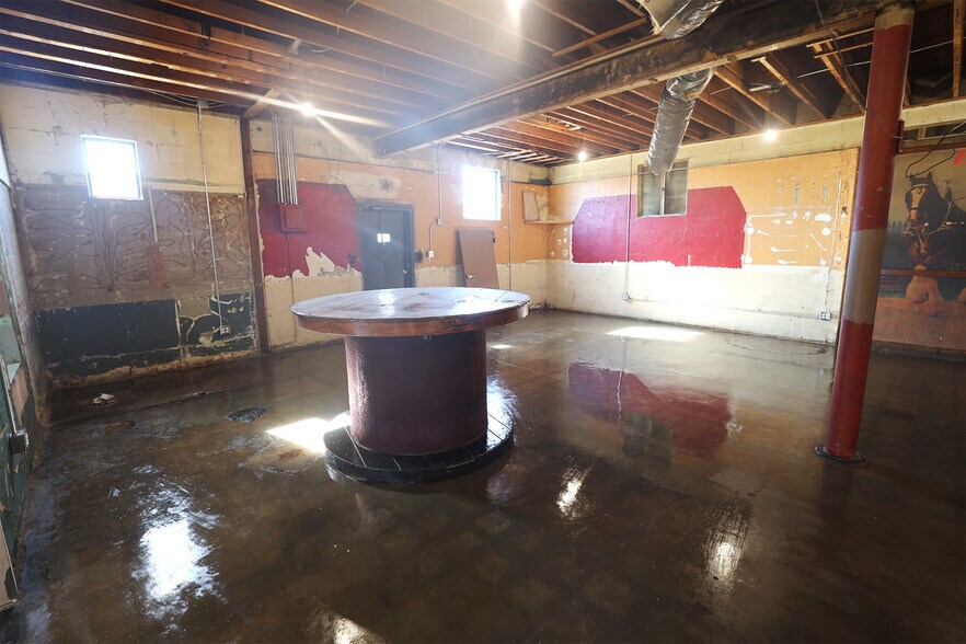 More Photos Of 9321 N Classen Blvd, Oklahoma City Storefront Retail Office For Sale