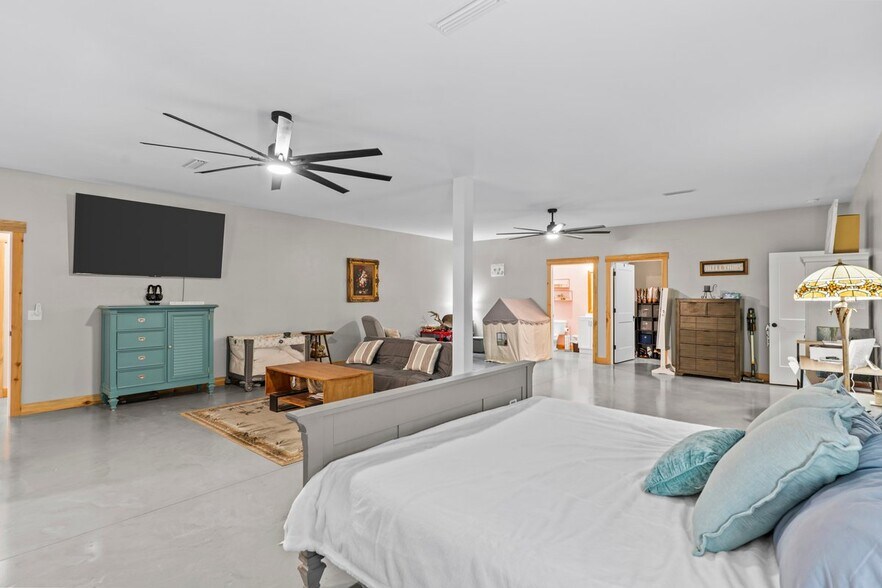 More Photos Of 11179 County Road 1, Enterprise Flex For Sale