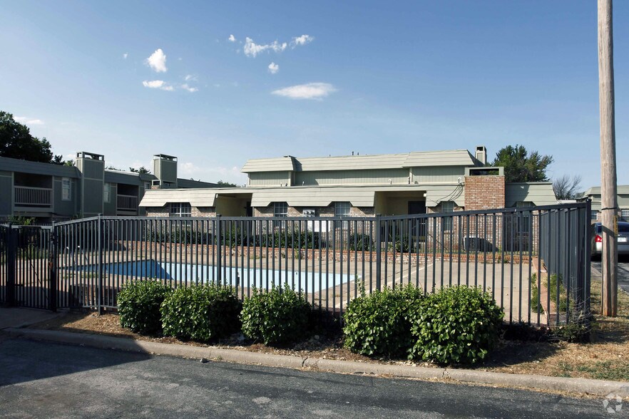 More Photos Of 7404 Lyrewood Ln, Oklahoma City Apartments For Sale