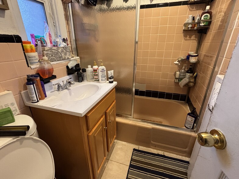 More Photos Of 224-08 Linden Blvd, Cambria Heights Storefront For Sale
