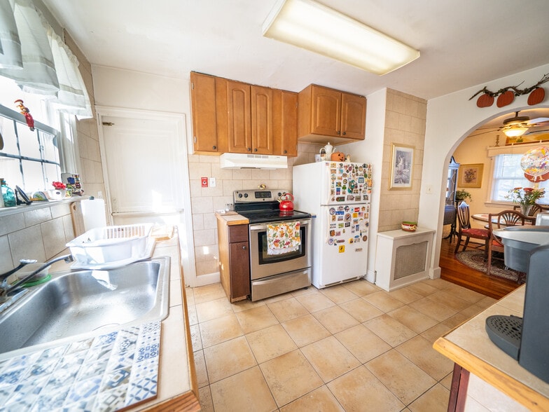 More Photos Of 544 US-6, Mahopac General Retail For Sale