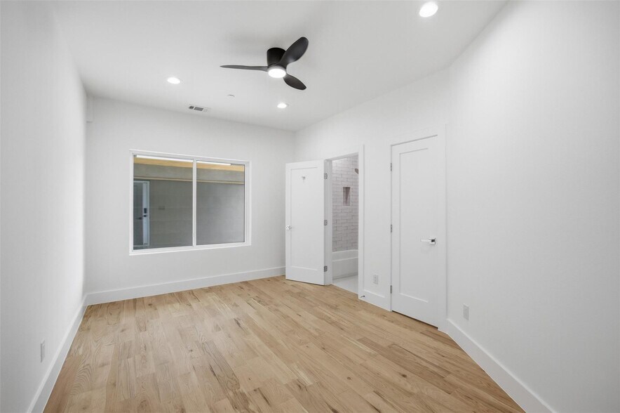 More Photos Of 4605 Belmont Ave, Dallas Apartments For Sale