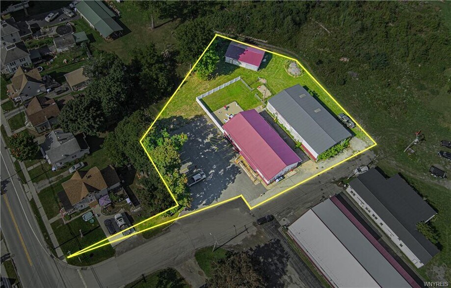 More Photos Of 6115 1st St, Newfane Office For Sale