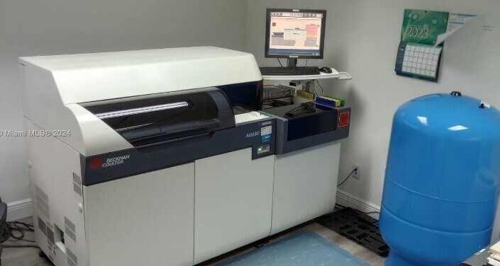 More Photos Of 8333 W McNab Rd, Tamarac Medical For Lease