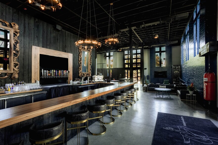 More Photos Of 2600 Lee Rd, Winter Park Office For Sale