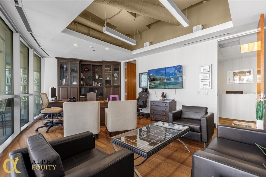 More Photos Of 189 S Orange Ave, Orlando Office Residential For Sale