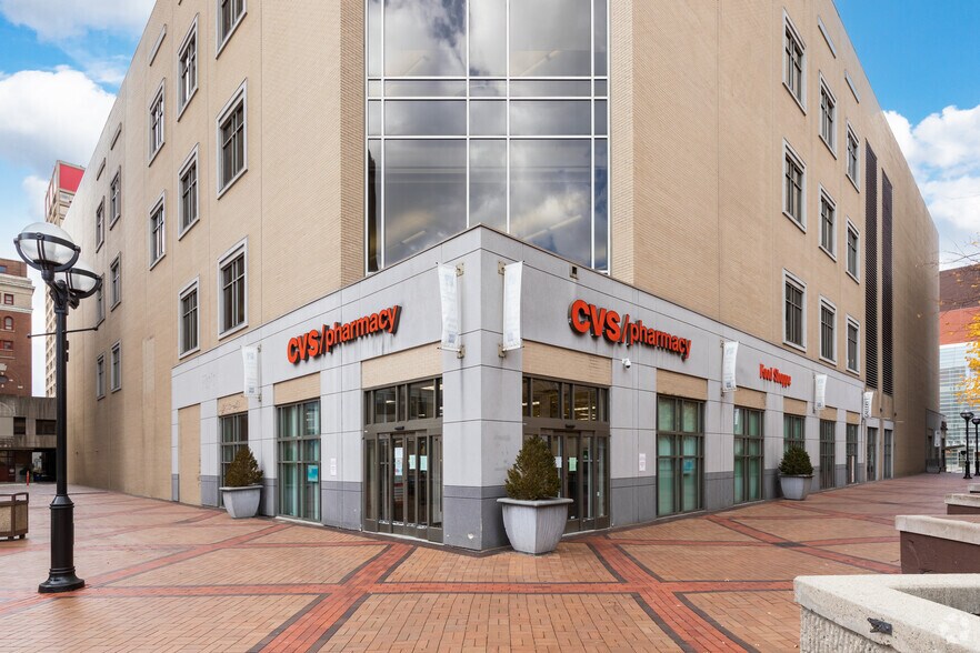 More Photos Of 40 W 2nd St, Dayton Coworking Space