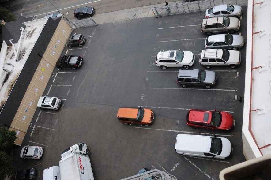 More Photos Of 3401 Piedmont Ave, Oakland Loft Creative Space For Lease