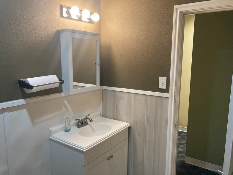 More Photos Of 2003 N Lamar Blvd, Austin Office For Lease