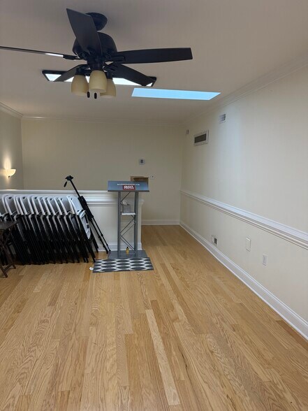 More Photos Of 4371 Charlotte Hwy, Clover Office For Sale