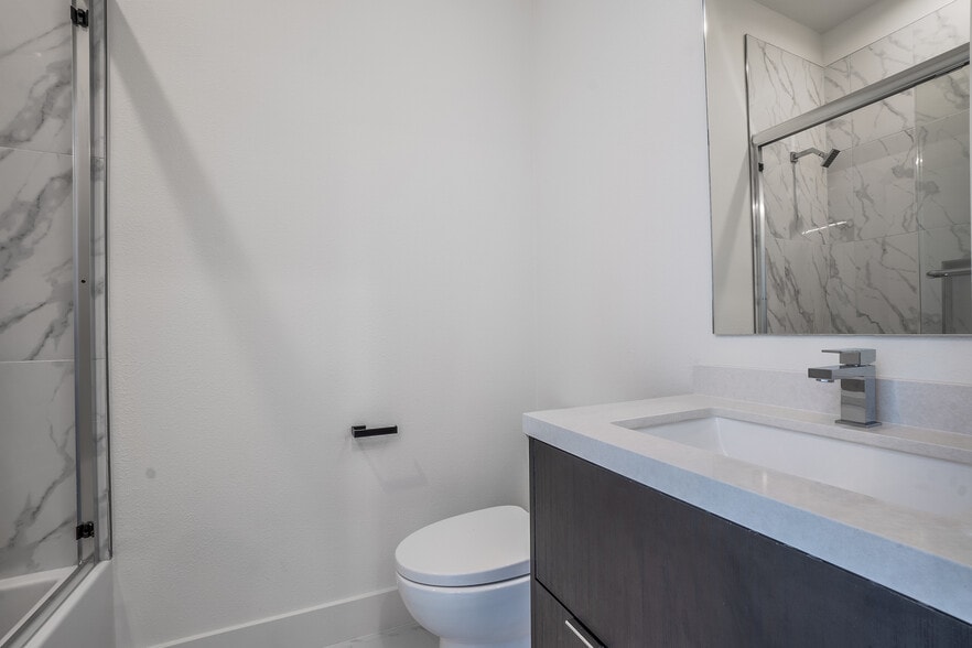 More Photos Of 4322 Roseland Ave, Dallas Apartments For Sale