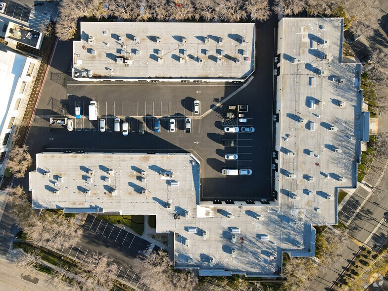 More Photos Of 720 E Carnegie Dr, San Bernardino Light Distribution For Lease