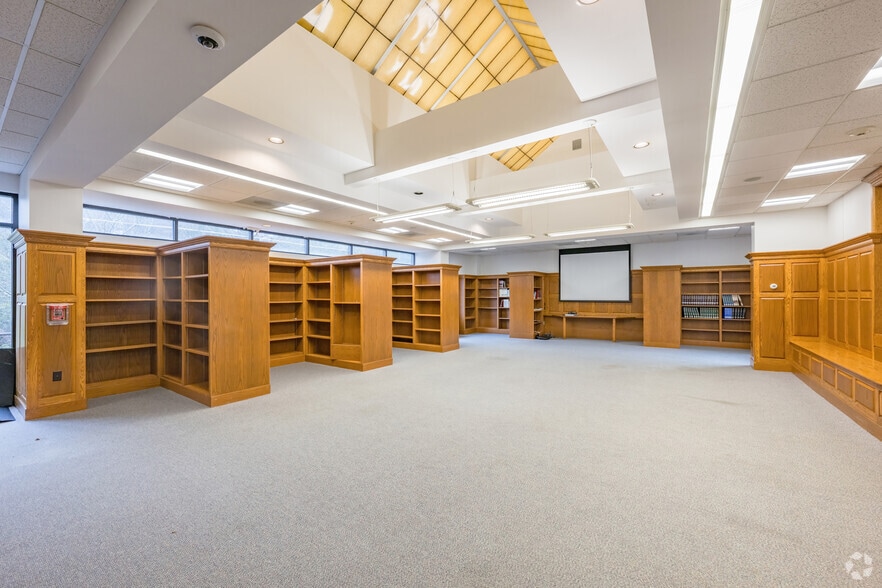 More Photos Of 399 Bishops Hwy, Kingston Schools For Sale