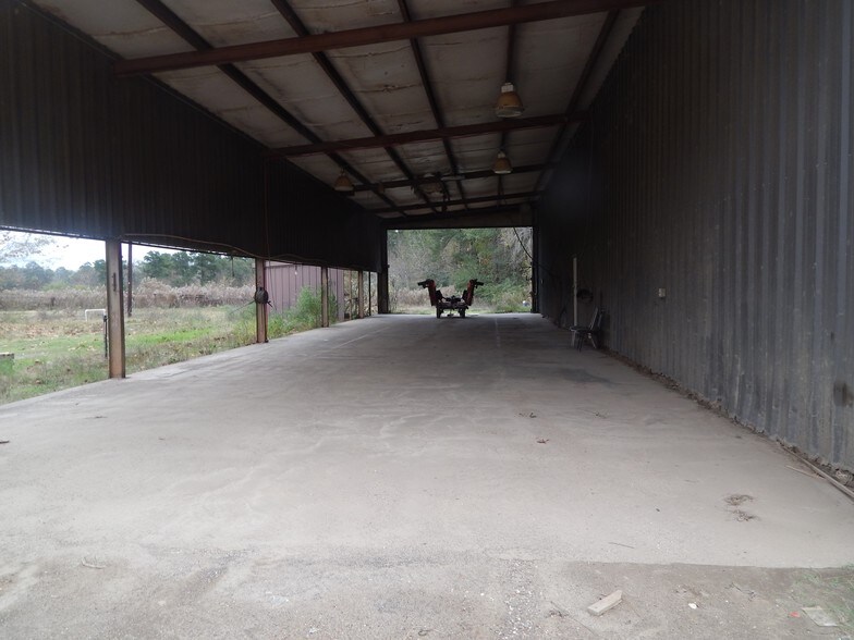 More Photos Of 682 FM 2021, Lufkin Warehouse For Sale