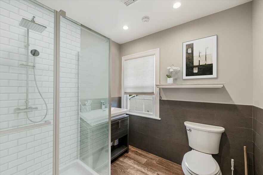More Photos Of 363 S Middletown Rd, Nanuet Flex For Sale