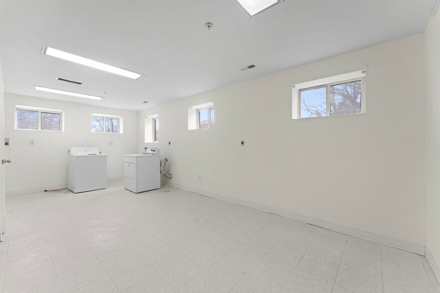 More Photos Of 922 Ridge Rd Se, Washington Assisted Living For Sale