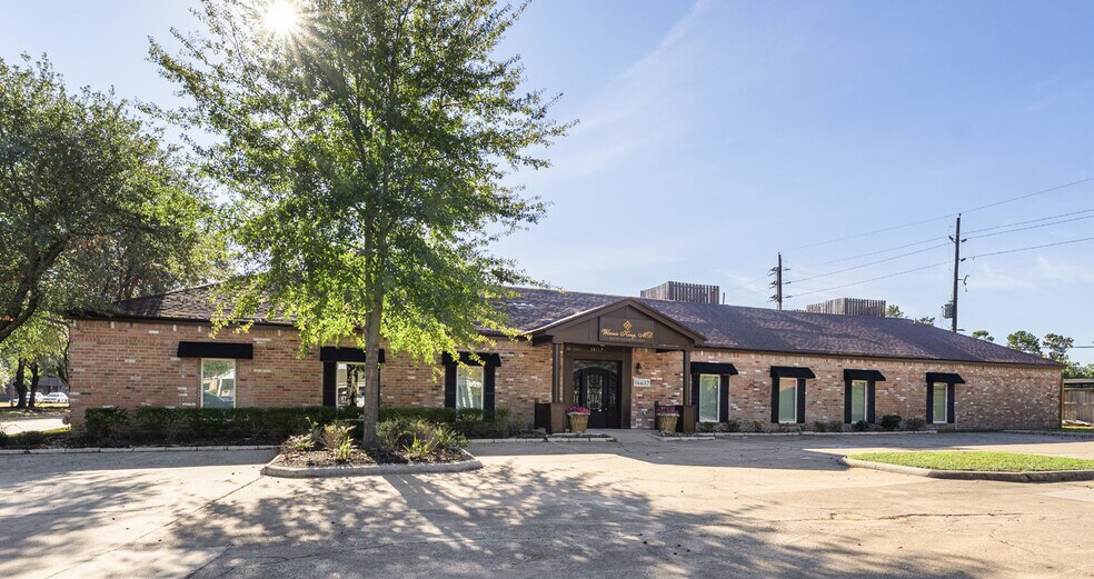 More Photos Of 14637 Pebble Bend Dr, Houston Medical For Sale