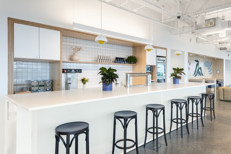 More Photos Of 1 Glenwood Ave, Raleigh Coworking Space