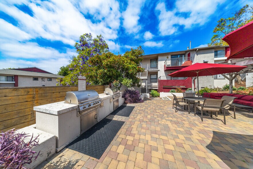 More Photos Of 322 Hillside Ter, Vista Apartments For Sale