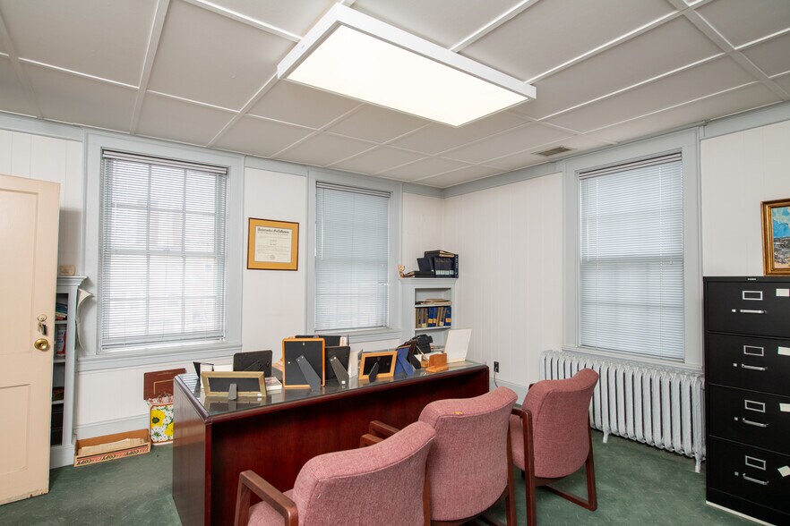 More Photos Of 13 S 6th St, New Bedford Office For Sale