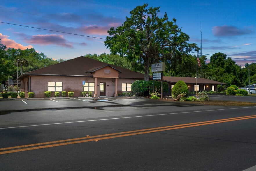 More Photos Of 62 Highway 40 W, Inglis Medical For Sale