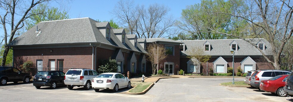 More Photos Of 153 N Main St, Collierville Office For Lease