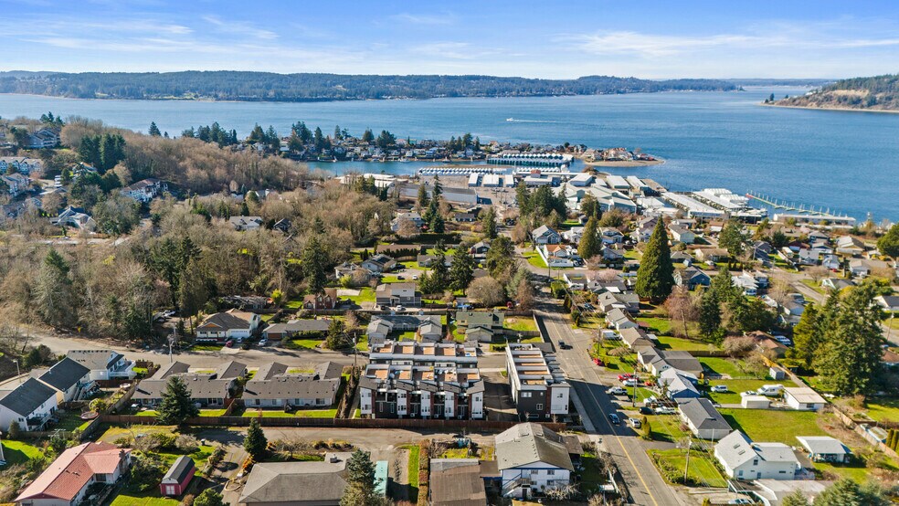 More Photos Of 8524 19th St W, Tacoma Apartments For Sale