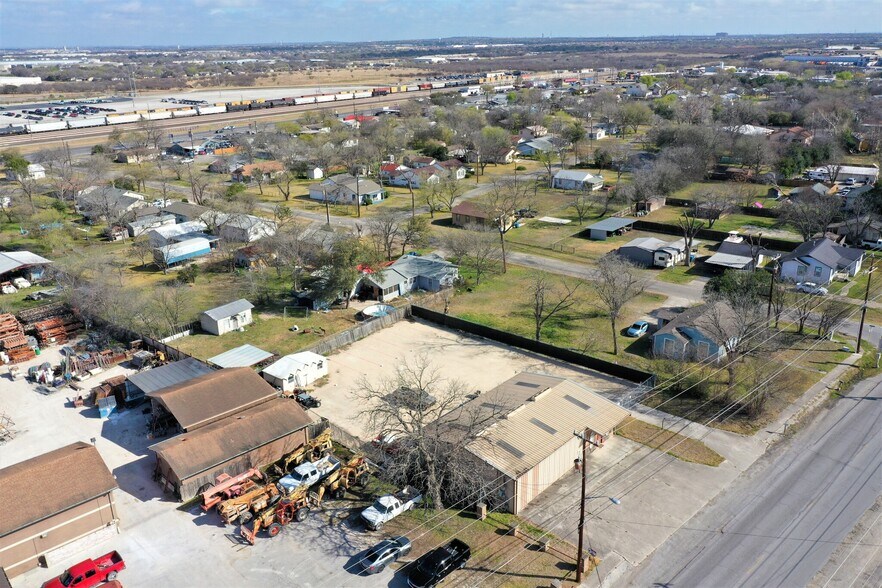 More Photos Of 5447 Seguin Rd, Kirby Auto Repair For Sale