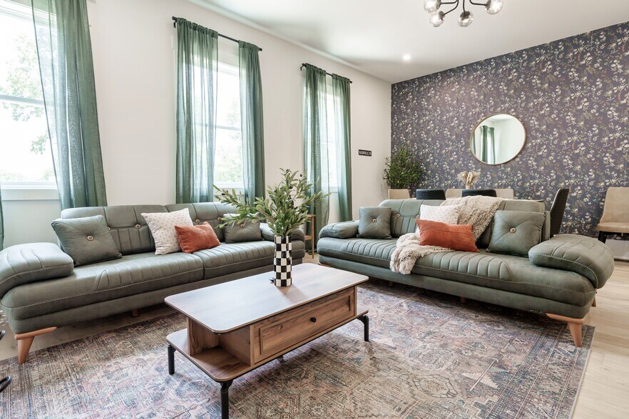 More Photos Of 614 W Iris Dr, Nashville Apartments For Sale