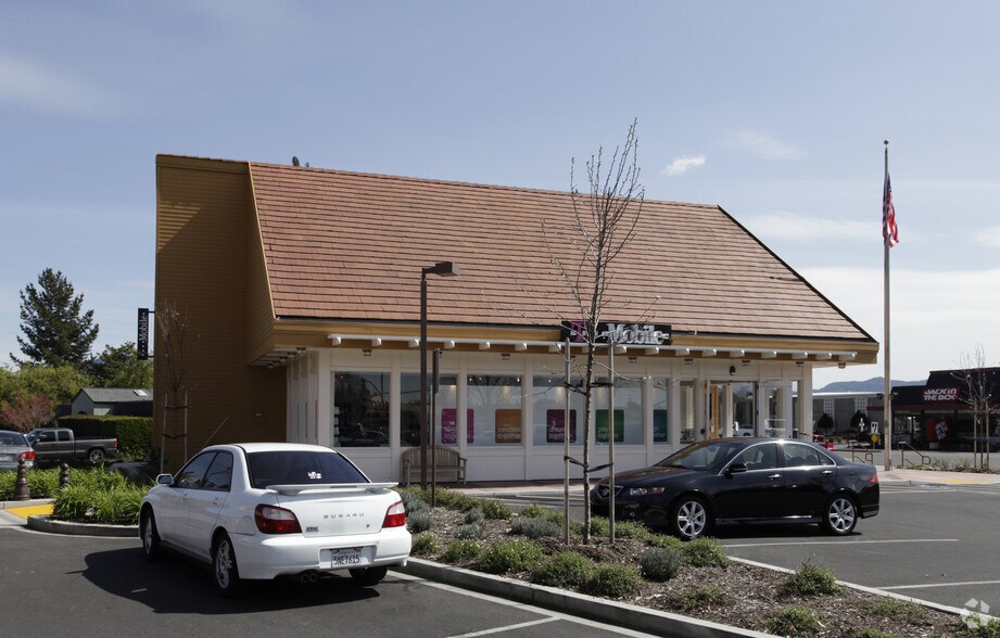 More Photos Of 3600-4020 Bel Aire Plz, Napa Unknown For Lease