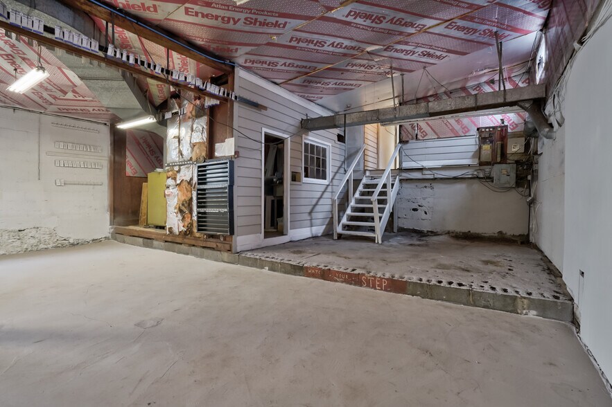 More Photos Of 457 Violet Ave, Poughkeepsie General Retail For Sale