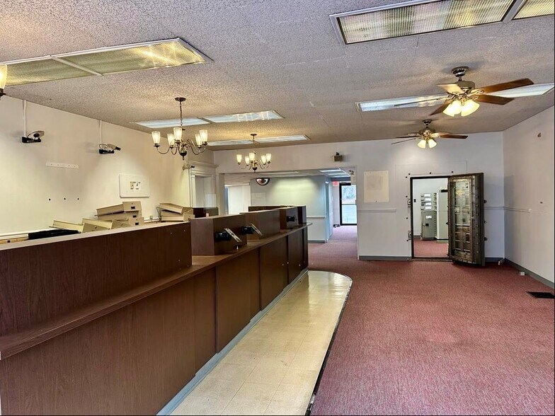 More Photos Of 332-334 High St, Burlington Office For Lease