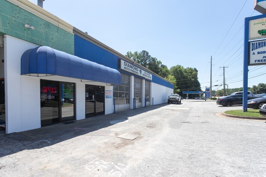 More Photos Of 2849 S Cobb Dr SE, Smyrna Freestanding For Lease