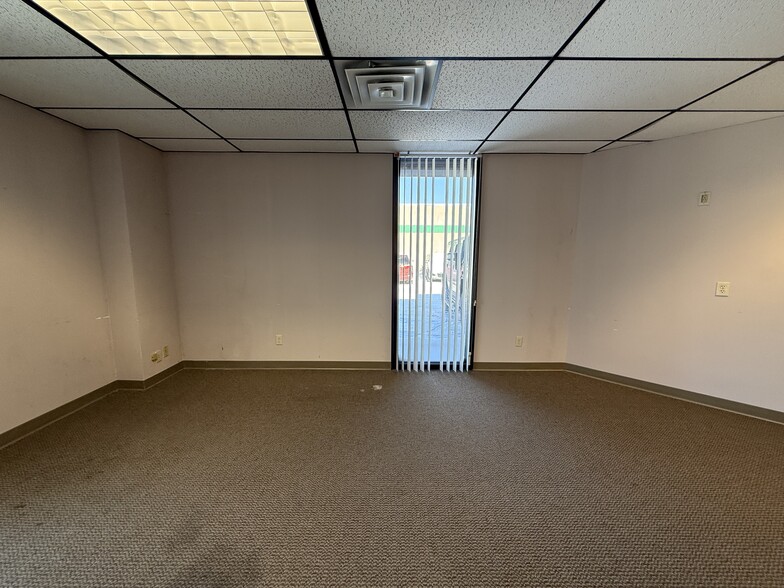 More Photos Of 6514 Odana Rd, Madison Freestanding For Lease