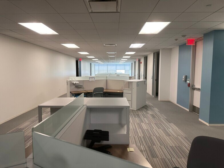 More Photos Of 332 State Highway 332, Lake Jackson Office For Lease