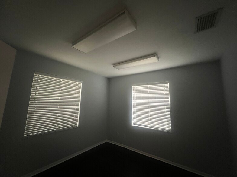More Photos Of 3743 Maryweather Ln, Wesley Chapel Medical For Sale