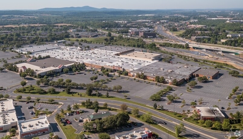 Primary Photo Of 5582 Spectrum Dr, Frederick Restaurant For Lease