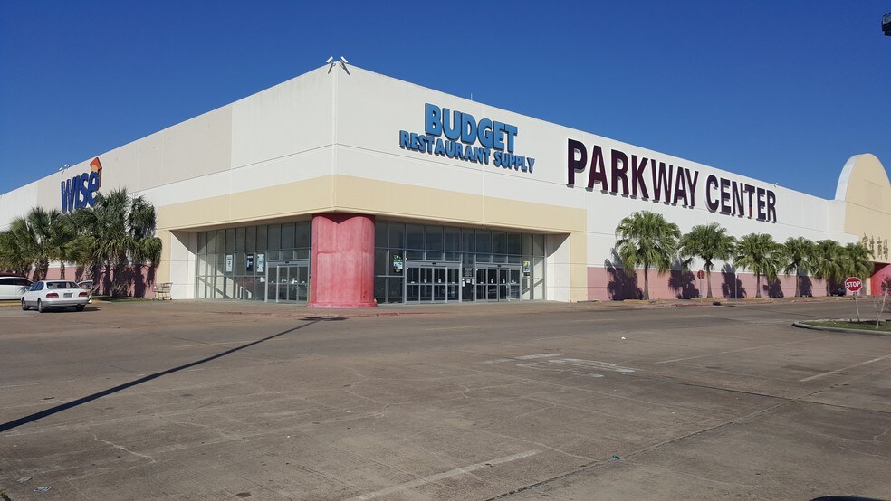 Primary Photo Of 8800 W Sam Houston Pky S, Houston Freestanding For Lease