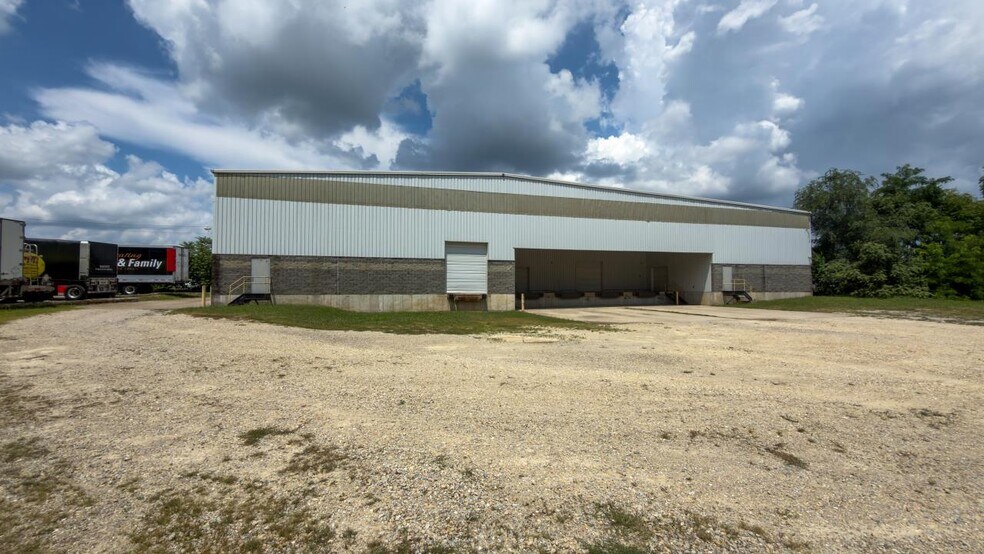 More Photos Of 700 N Eastern Ave, Connersville Industrial For Sale