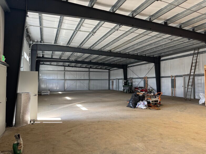 More Photos Of 19645 Highway 53 Hwy, Post Falls Industrial For Lease