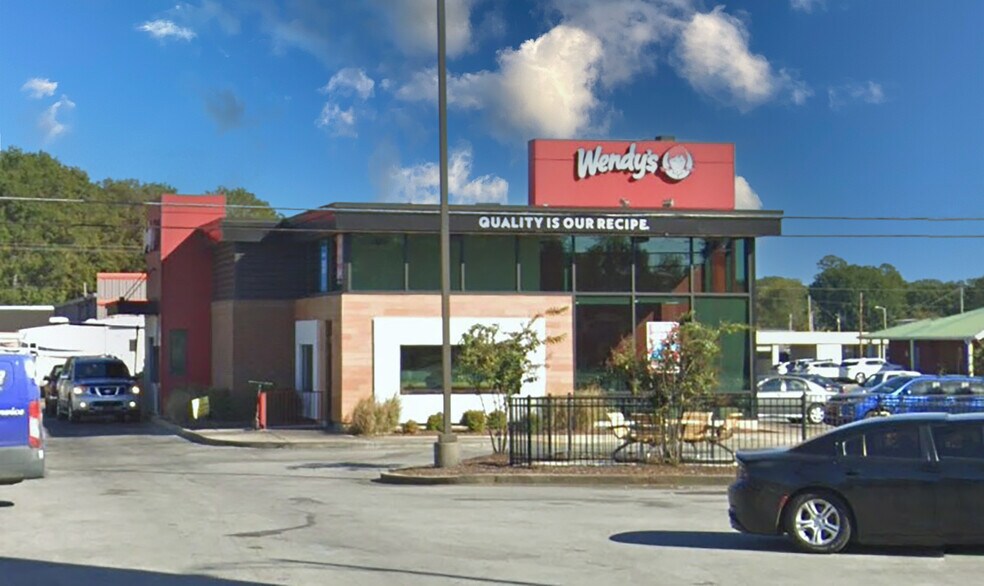 Primary Photo Of 1401 Woodward Ave, Muscle Shoals Fast Food For Sale