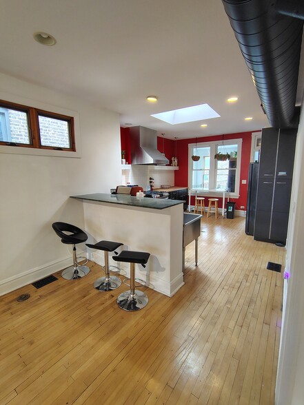 More Photos Of 3317 W Fullerton Ave, Chicago Storefront Retail Office For Lease