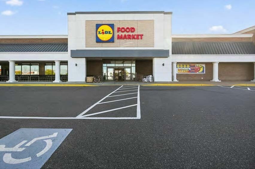 More Photos Of 5125 Jonestown Rd, Harrisburg General Retail For Lease