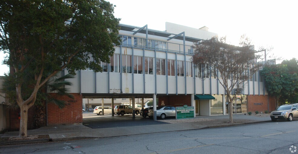 More Photos Of 246 W College St, Covina Medical For Lease