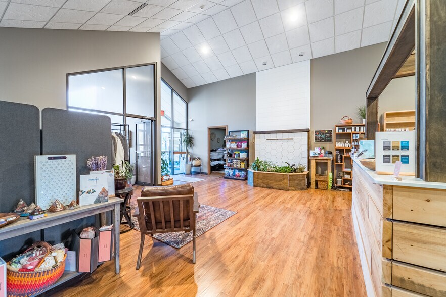 More Photos Of 7505 Stone Ridge Dr, Weston Medical For Sale