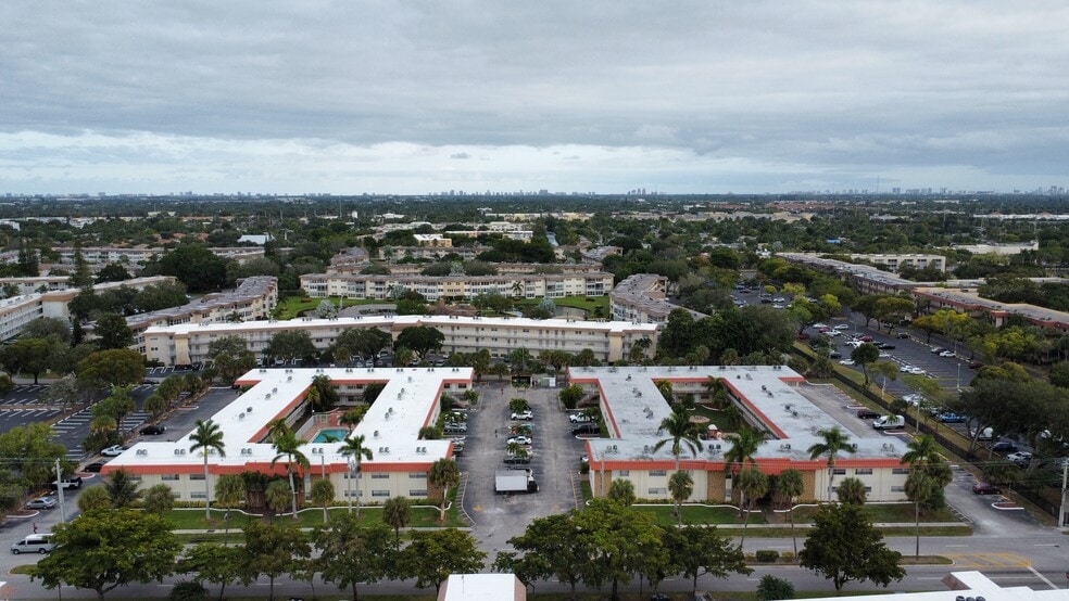More Photos Of 3400-3460 NW 50th Ave, Lauderdale Lakes Apartments For Sale